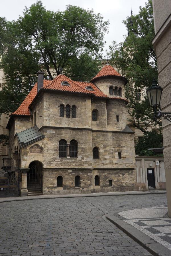 Prague, Old Town - Lindas Flat Bagian luar foto